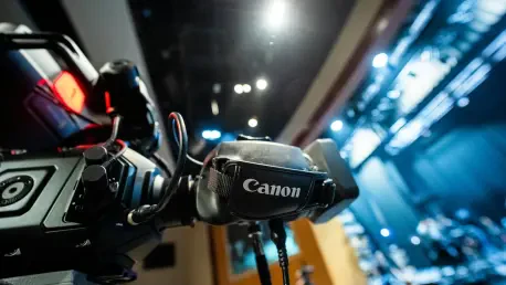 Maxima Rapida: Compact, Sustainable LED Light for Filmmakers